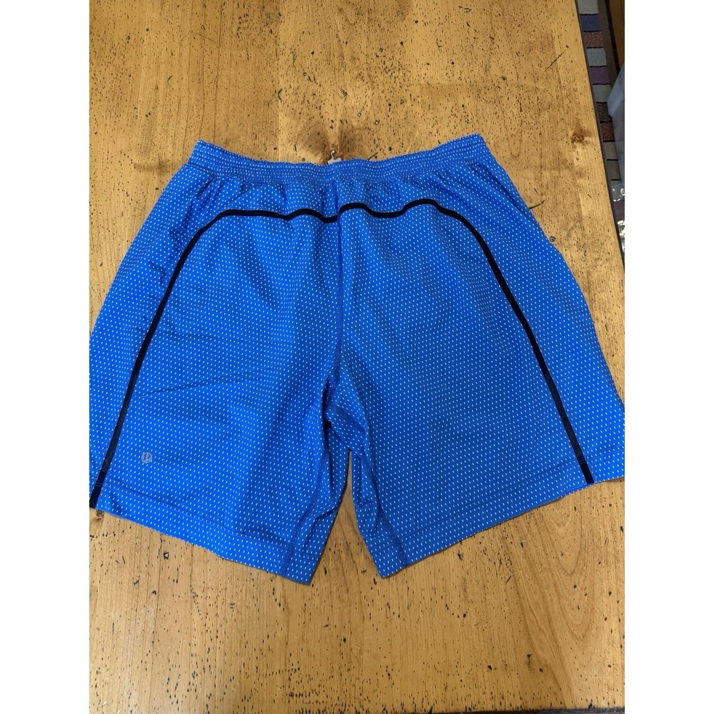 Lululemon Lined Pace Breaker Shorts 9" Mens Large Blue Polka Dot‎ Stretch Gym